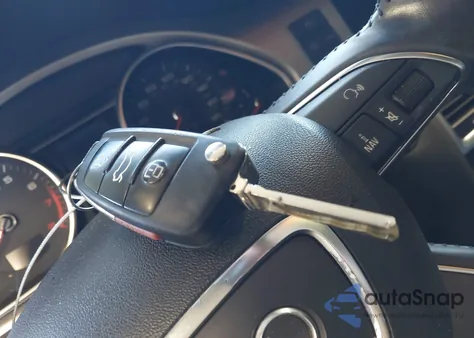 2014 Audi Q7 3.0T S Line Prestige z USA, uszkodzony, nr VIN WA1CGAFE4ED017234